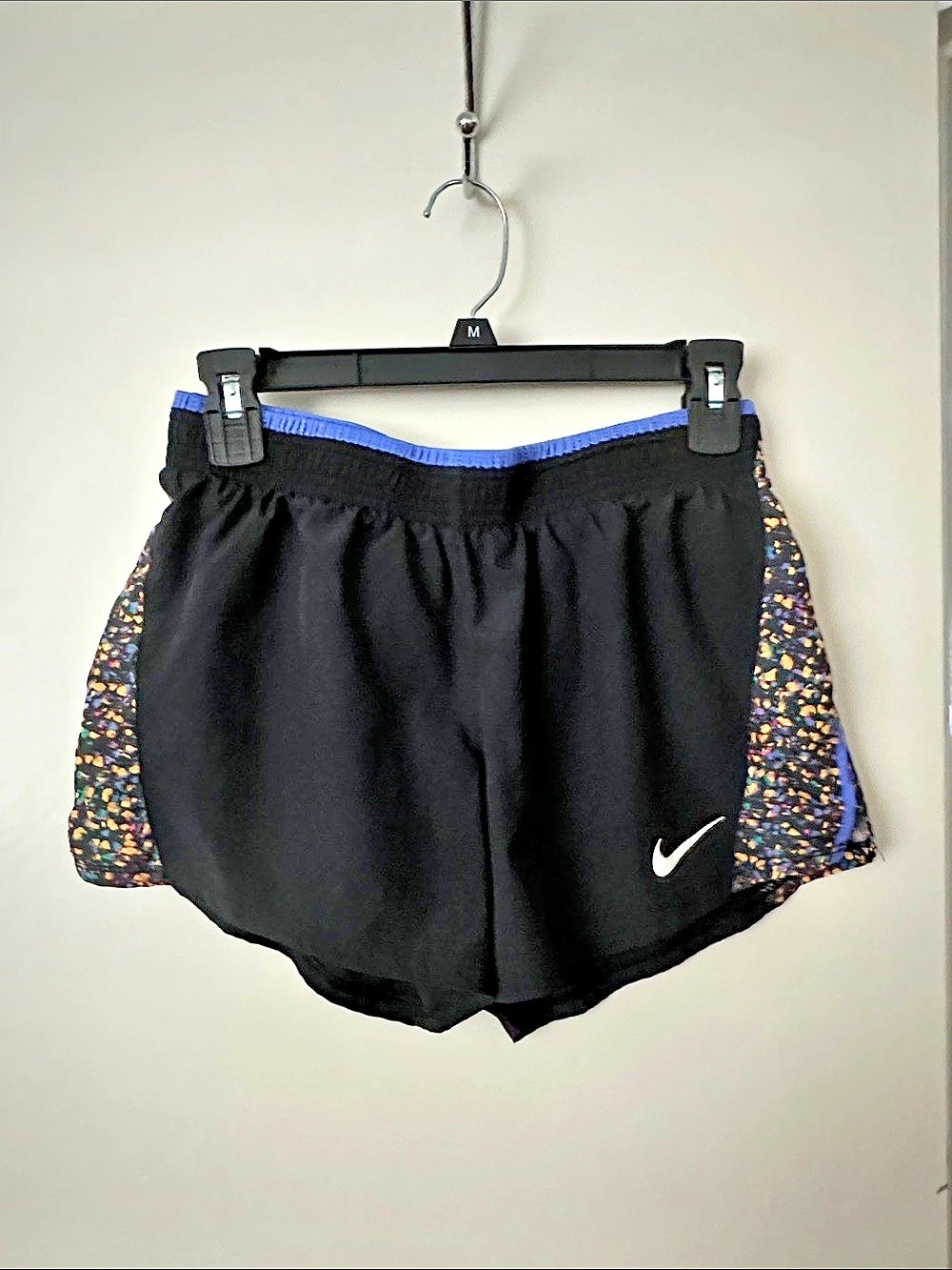 Nike Dri-FIT Tempo Running Shorts Black, Blue with floral design